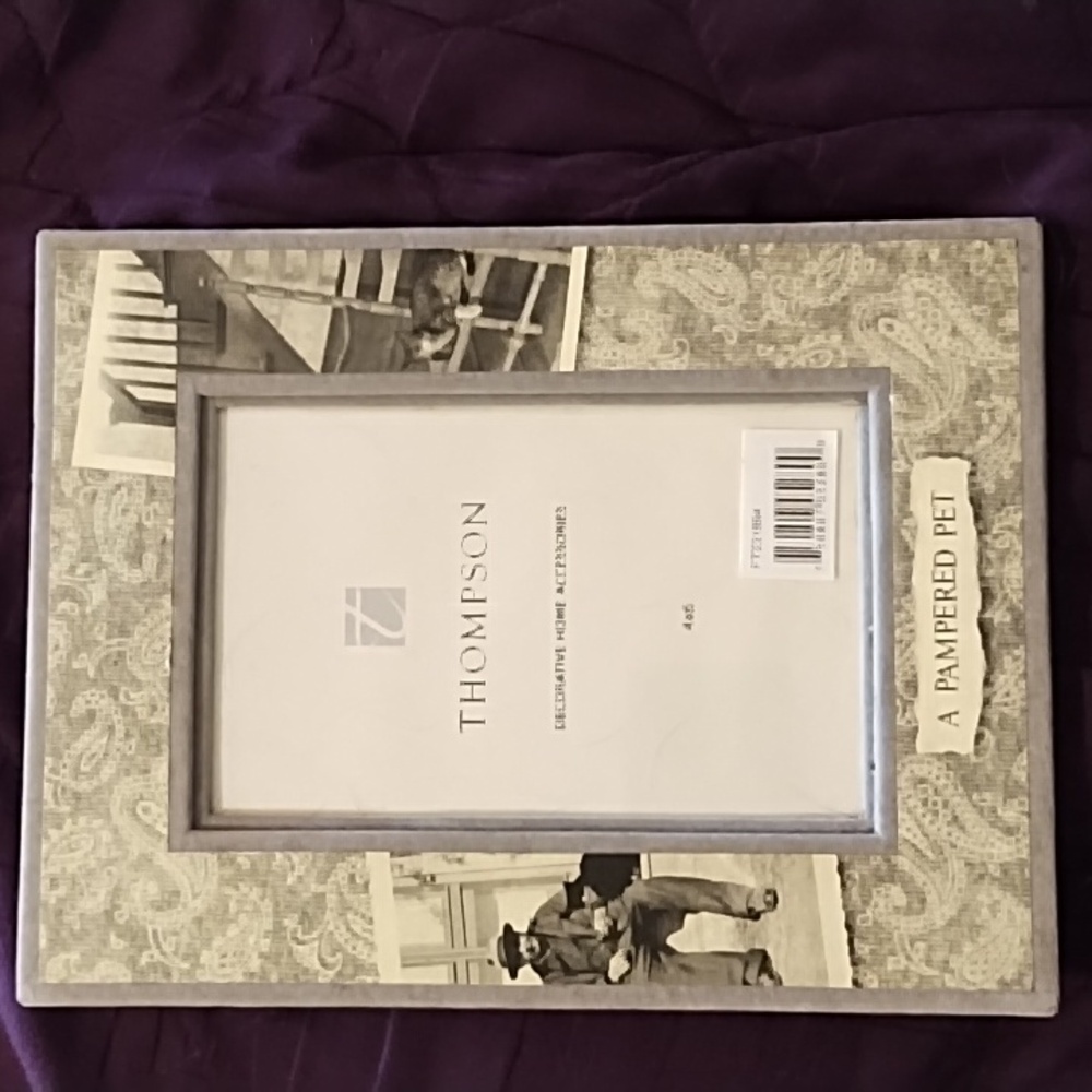 NWOT Thompson 4x6 in Pampered Pet Picture Frame (RFL)